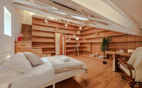 Stunning Duplex Apartment In Central London